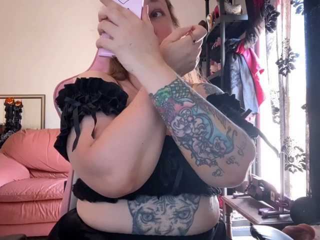 NylonQueen
