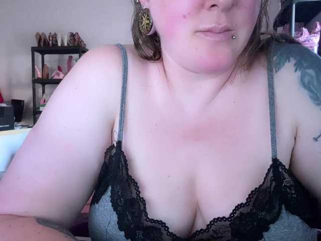 NylonQueen