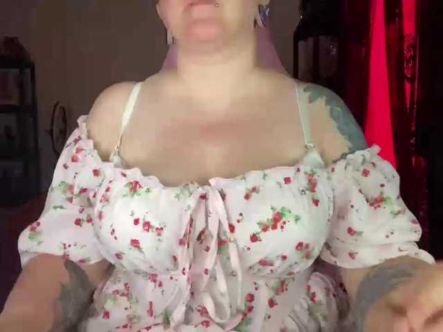 NylonQueen