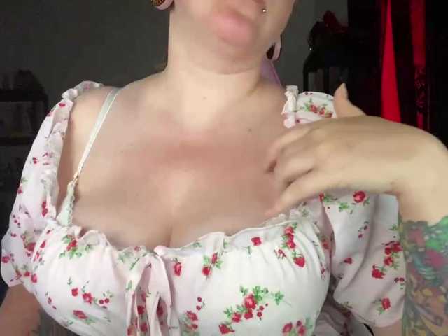 NylonQueen