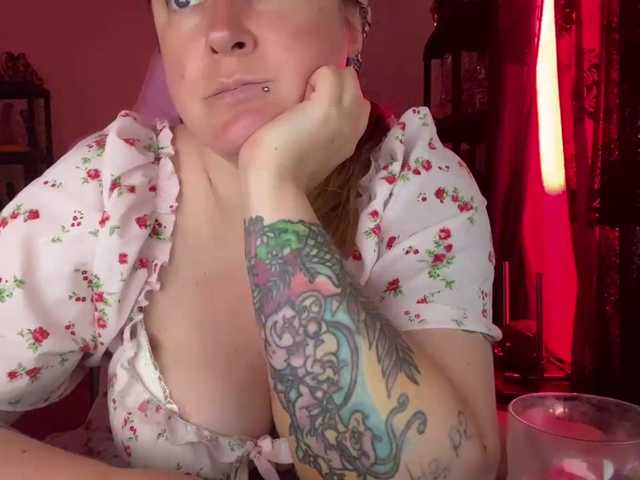 NylonQueen