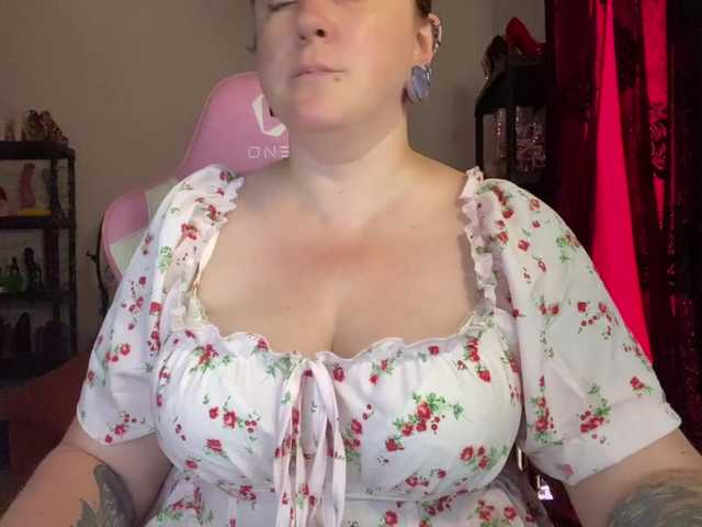 NylonQueen