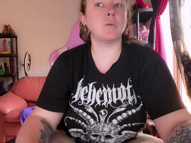 NylonQueen