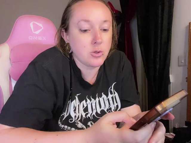 NylonQueen