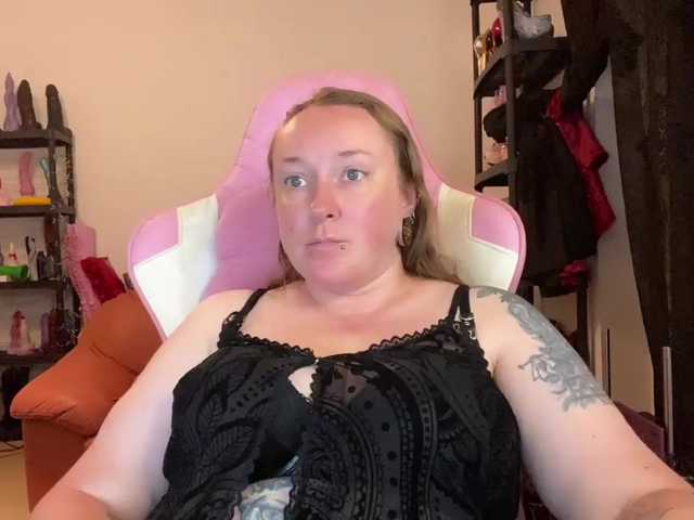 NylonQueen