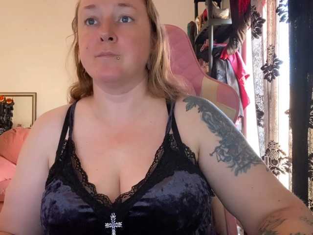 NylonQueen