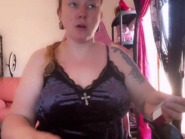 NylonQueen