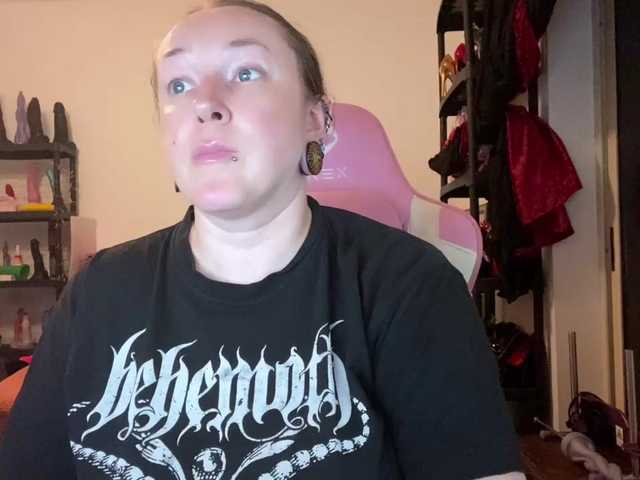 NylonQueen live cam on BongaCams