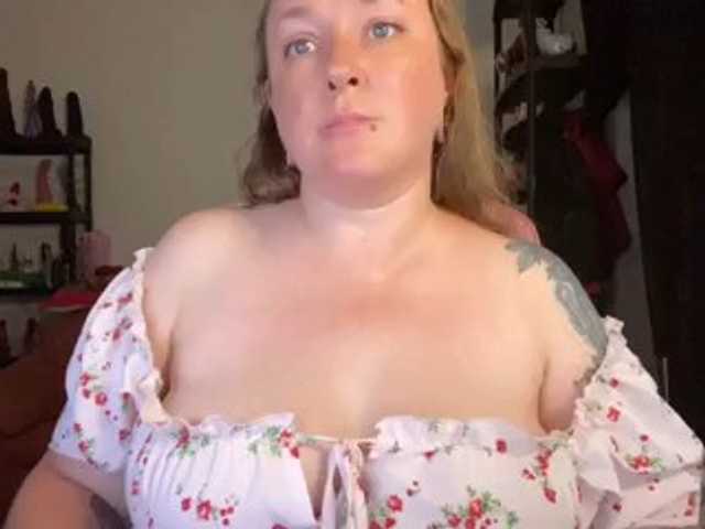 NylonQueen