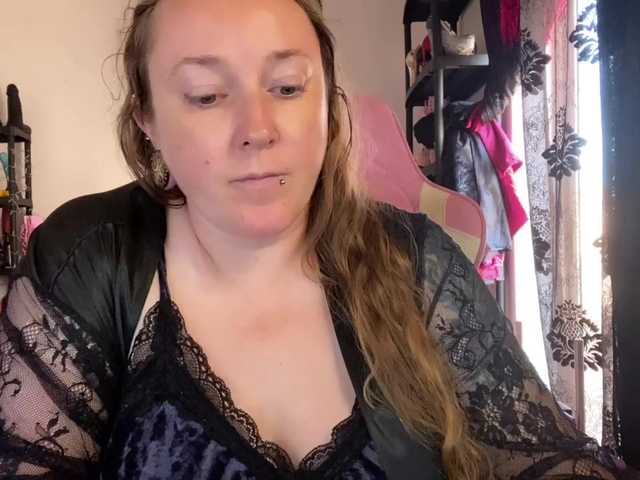 NylonQueen