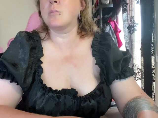NylonQueen