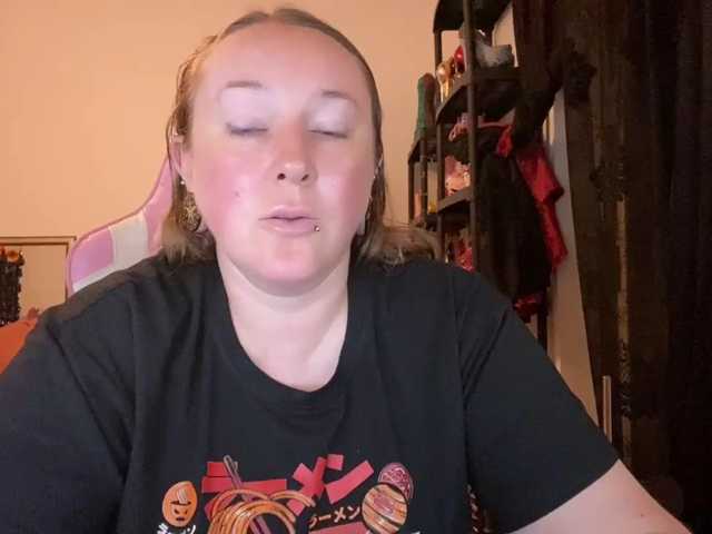 NylonQueen