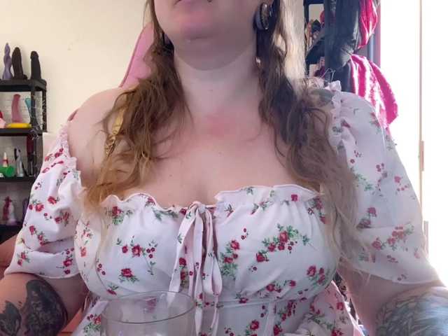 NylonQueen