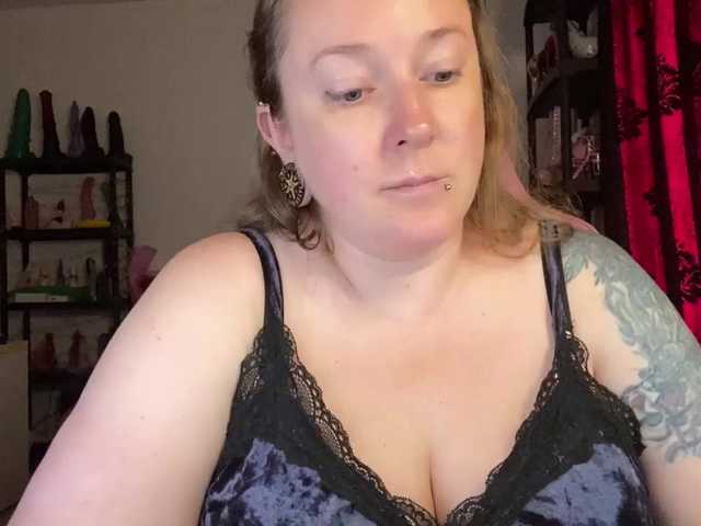 NylonQueen
