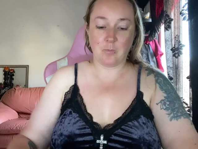 NylonQueen