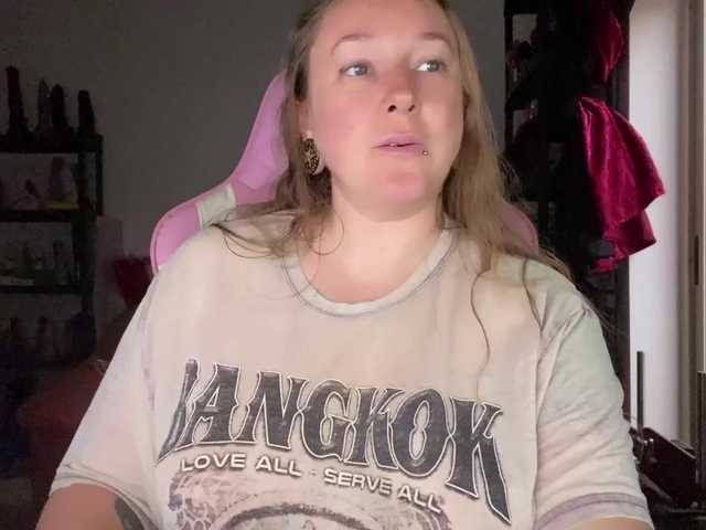 NylonQueen