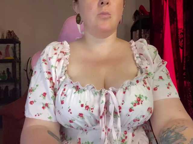 NylonQueen