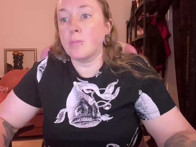 NylonQueen