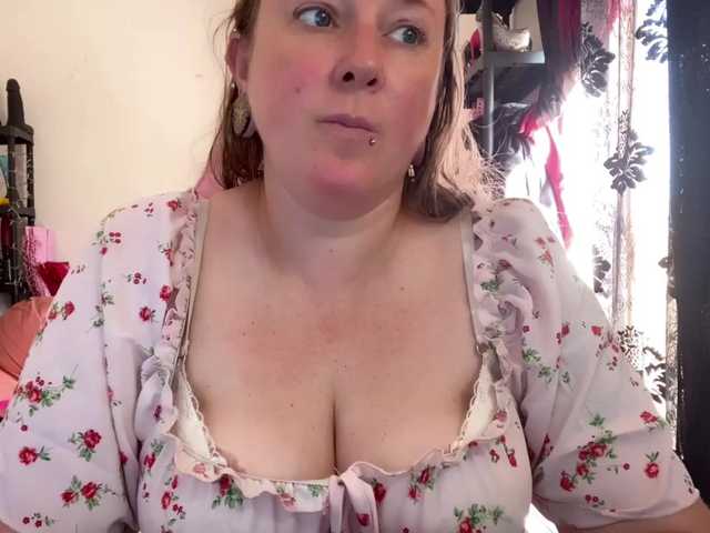 NylonQueen