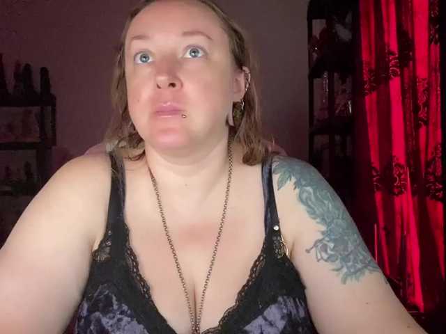 NylonQueen