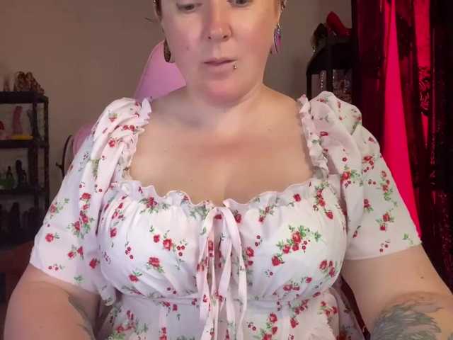 NylonQueen