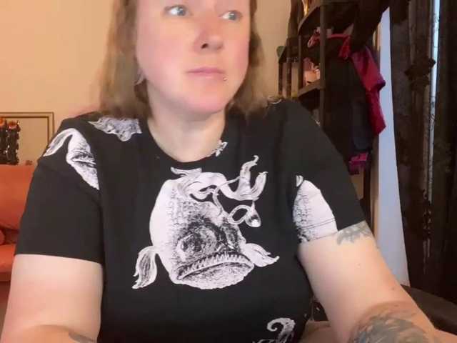 NylonQueen