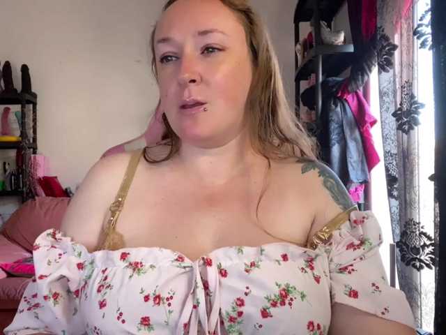 NylonQueen