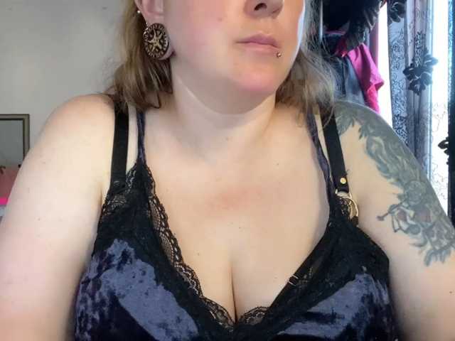 NylonQueen