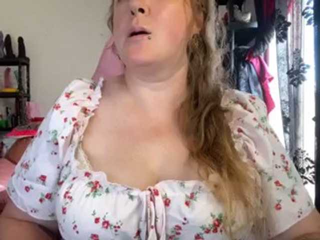 NylonQueen