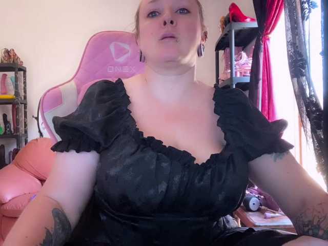 NylonQueen