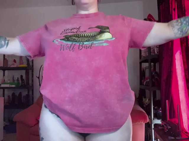 NylonQueen live cam on BongaCams