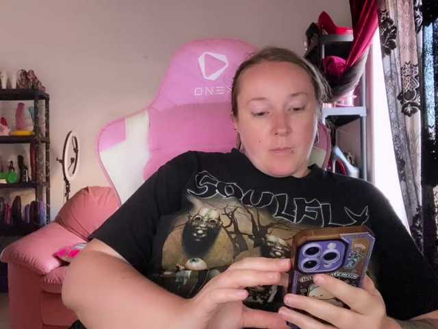 NylonQueen