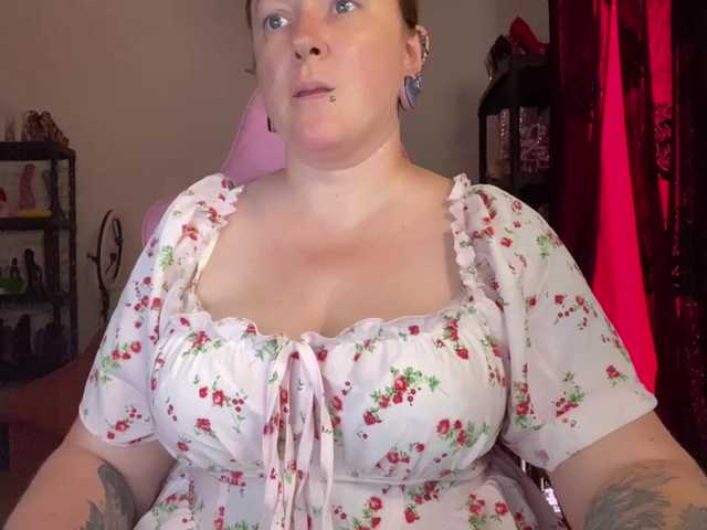 NylonQueen