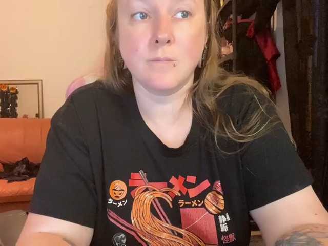 NylonQueen