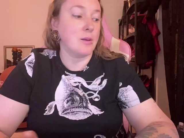 NylonQueen