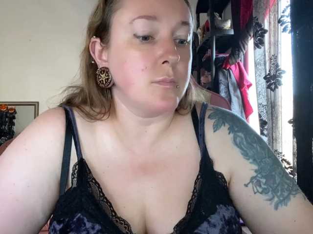 NylonQueen