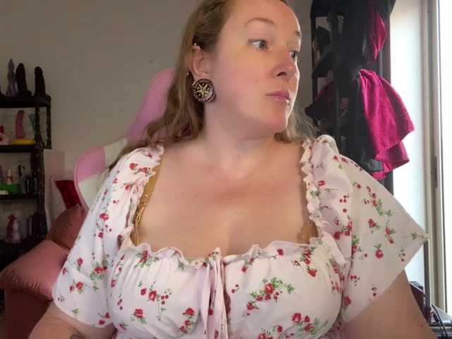 NylonQueen