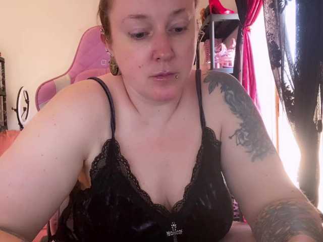 NylonQueen