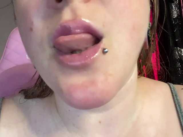 NylonQueen