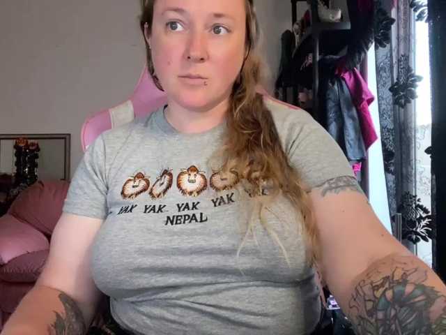 NylonQueen