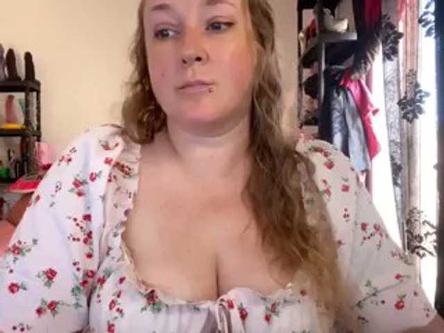 NylonQueen