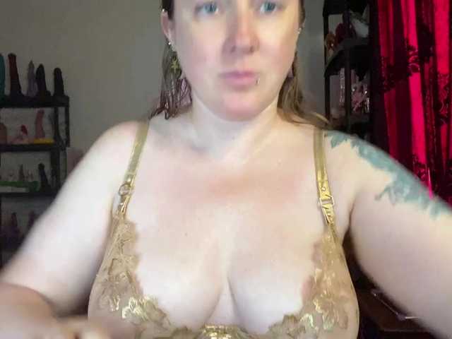 nylonqueen online
