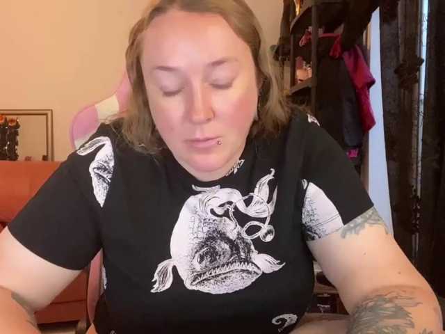 NylonQueen