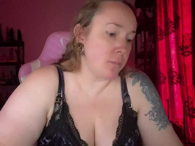 NylonQueen