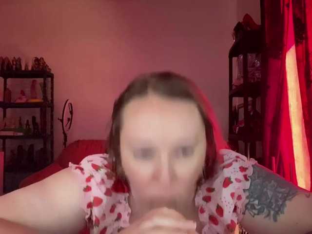 NylonQueen