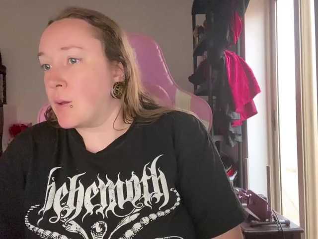 NylonQueen