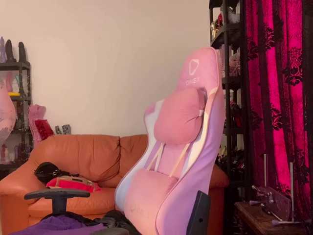 NylonQueen