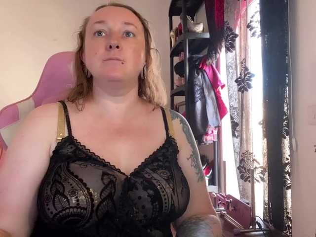 NylonQueen