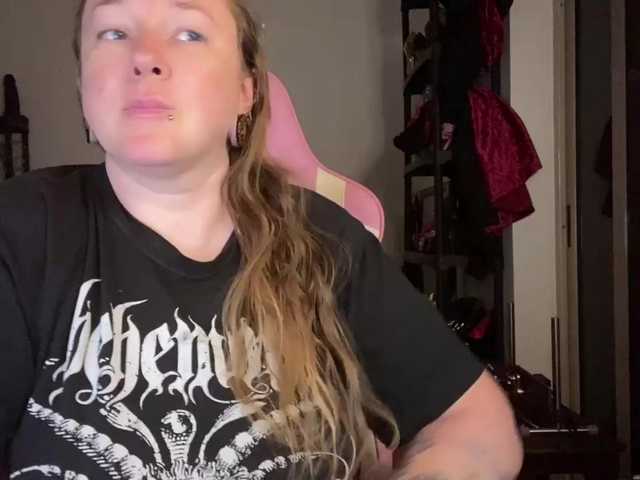 NylonQueen