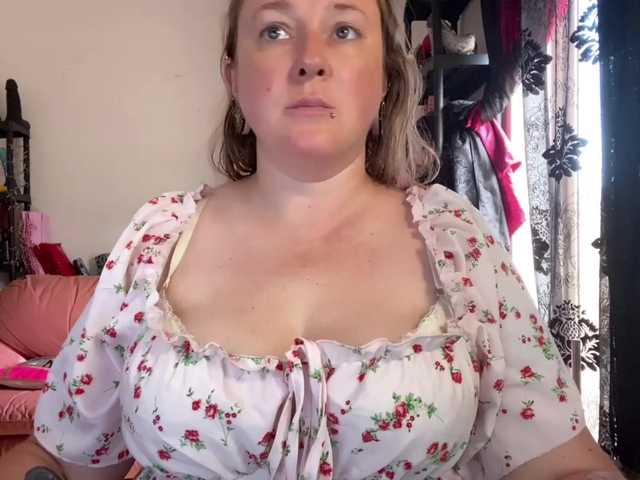 NylonQueen